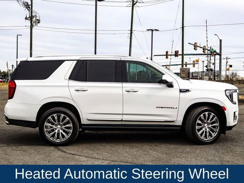 Used 2021 GMC Yukon Denali w/ Denali Premium Package image 9