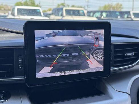 Certified 2022 Ford Explorer XLT w/ Equipment Group 202A AWD/4WD image 15