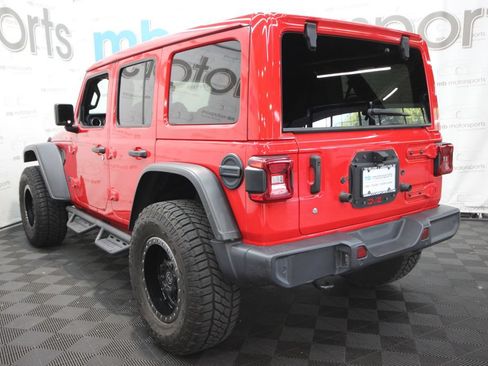 Used 2019 Jeep Wrangler Unlimited Sahara w/ Quick Order Package 24M Moab AWD/4WD image 4