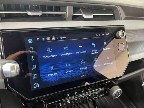 New 2027 Chevrolet Bolt LT FWD image 28