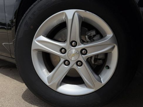 Used 2024 Chevrolet Malibu LS w/ LPO, Floor Liner Package FWD image 9
