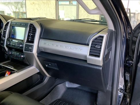 Used 2021 Ford F250 Lariat image 19
