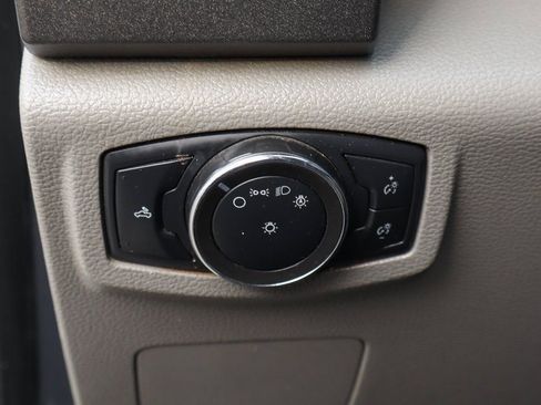 Used 2022 Ford F250 XL w/ Power Equipment Group image 21