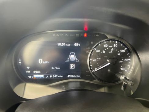 Used 2023 Nissan Kicks SV image 16