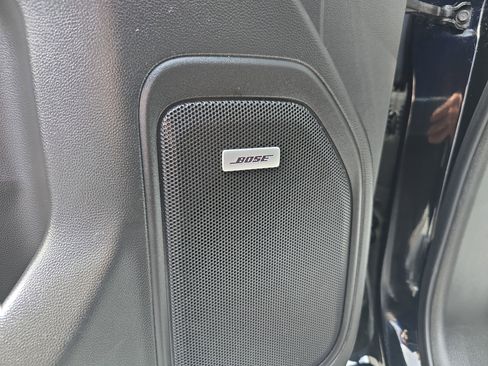 Used 2020 Chevrolet Silverado 1500 LT Trail Boss w/ Midnight Edition image 20