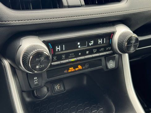 Certified 2024 Toyota RAV4 XLE image 31