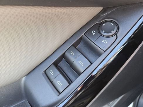 Certified 2026 Chevrolet Equinox LT w/ Convenience Package II image 10