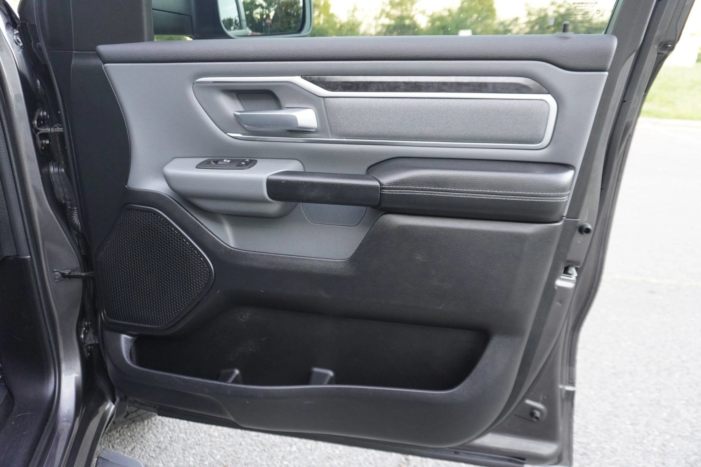 Used 2021 RAM 1500 Big Horn AWD/4WD image 16