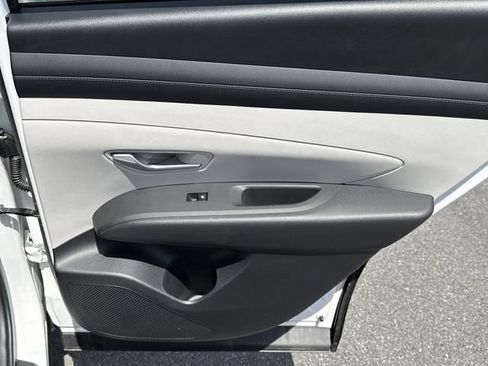 New 2026 Hyundai Tucson SEL FWD image 18