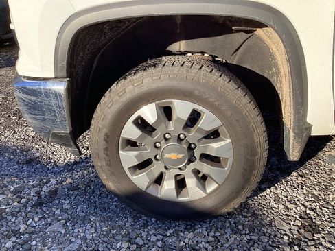 Used 2025 Chevrolet Silverado 2500 LT w/ All Star Edition image 9