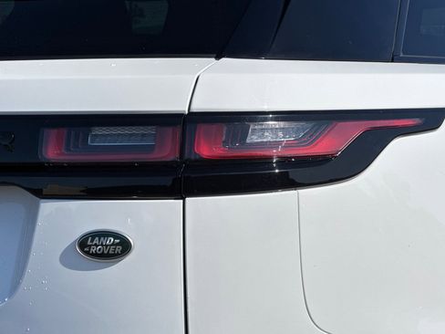Used 2022 Land Rover Range Rover Velar R-Dynamic S image 24