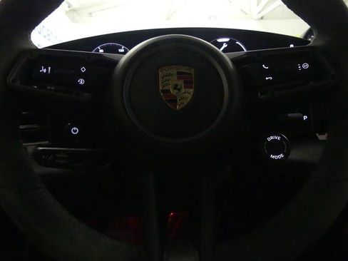 Used 2023 Porsche Taycan GTS image 21