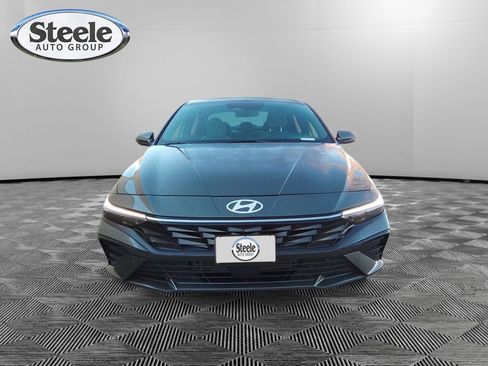 Used 2024 Hyundai Elantra Limited FWD image 8