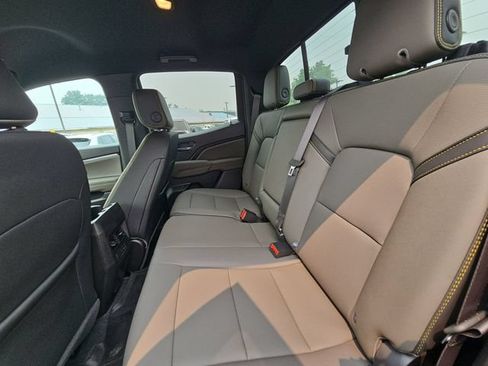 Used 2025 Chevrolet Colorado ZR2 AWD/4WD image 27