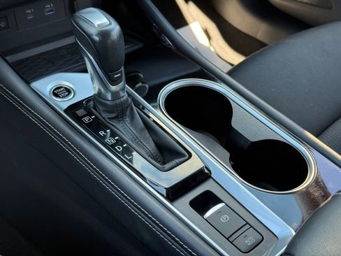 Used 2023 Nissan Altima 2.5 SV w/ SV Premium Package image 29