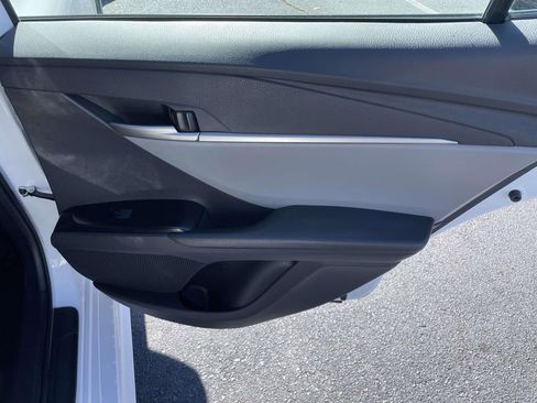 Used 2025 Toyota Camry SE w/ Multimedia Upgrade Package image 44