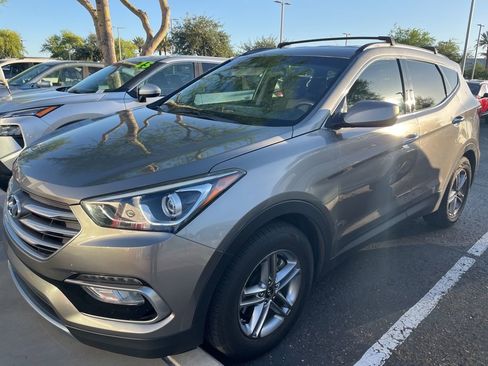 Used 2017 Hyundai Santa Fe Sport image 1