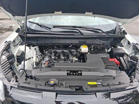 Used 2026 Nissan Pathfinder Platinum w/ Cargo Package FWD image 27