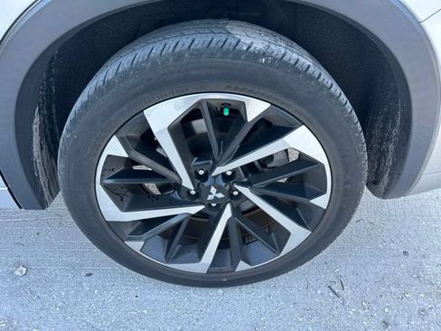 Used 2023 Mitsubishi Outlander SEL FWD image 20