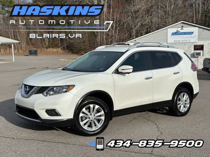 Used 2016 Nissan Rogue SV w/ SV Premium Package