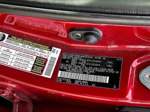 Used 2022 Toyota Highlander XLE image 20