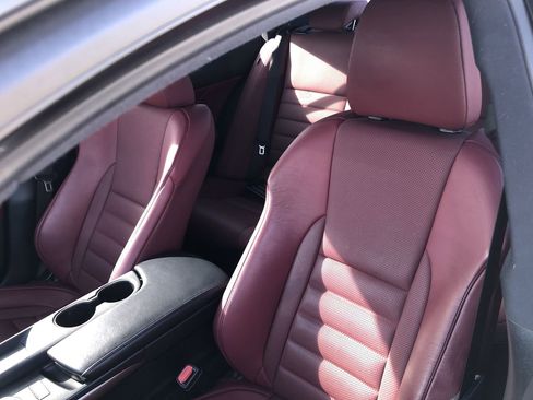 Used 2019 Lexus IS 300 F Sport image 12