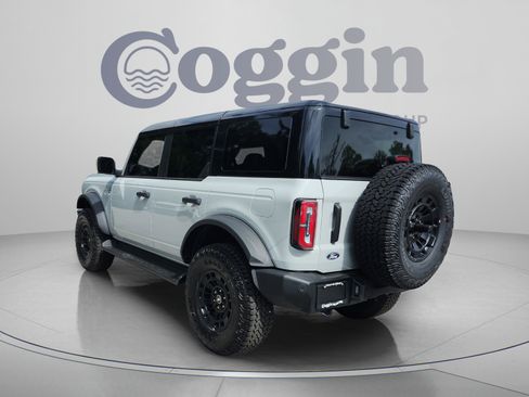 New 2026 Ford Bronco Outer Banks w/ Sasquatch Package AWD/4WD image 3