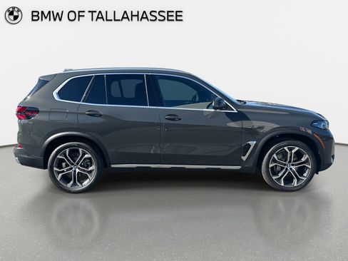 New 2026 BMW X5 sDrive40i image 4