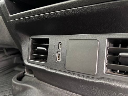 Used 2024 Chevrolet Silverado 1500 Custom AWD/4WD image 18