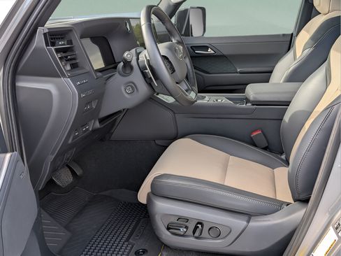Used 2026 Lexus GX 550 AWD/4WD image 10