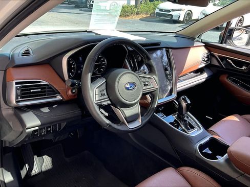 Used 2021 Subaru Outback Touring w/ Popular Package #2 image 17