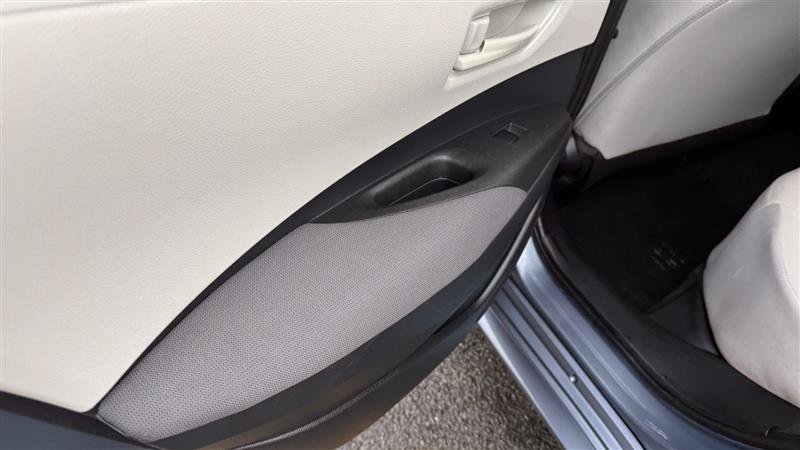 Used 2022 Toyota Corolla LE FWD image 20