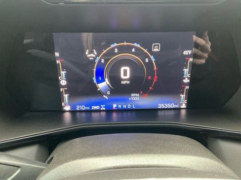 Used 2023 Chevrolet Colorado Z71 w/ Z71 Convenience Package 2 image 17