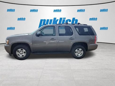 Used 2013 Chevrolet Tahoe LT w/ Luxury Package AWD/4WD image 2
