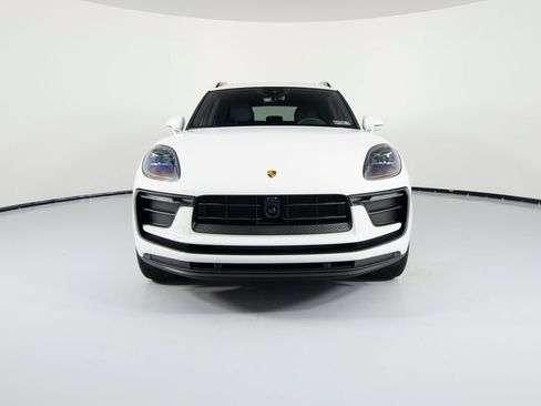 New 2026 Porsche Macan AWD/4WD image 13