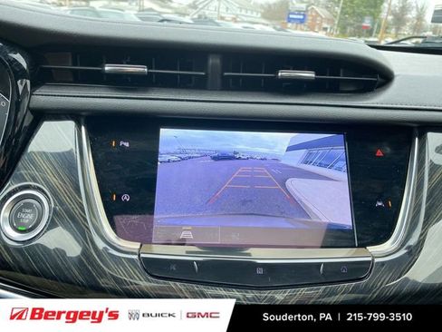 Used 2021 Cadillac XT6 Premium Luxury image 17