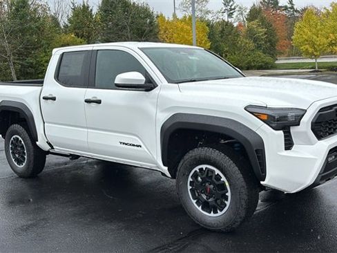 New 2025 Toyota Tacoma TRD Off-Road image 26