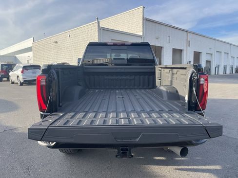 Used 2024 GMC Sierra 2500 Denali w/ Denali Reserve Package image 7