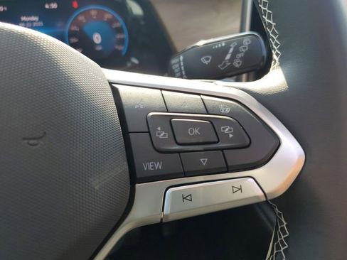 New 2026 Volkswagen Atlas SE image 28