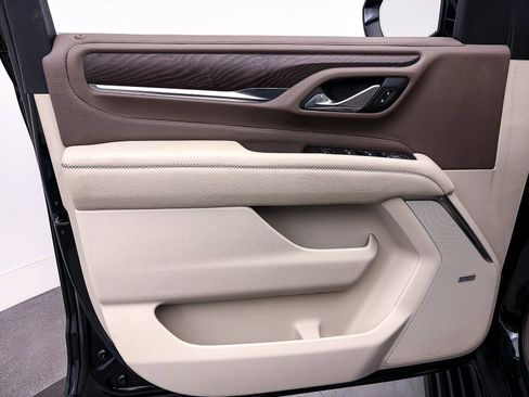 Used 2021 GMC Yukon XL Denali image 18