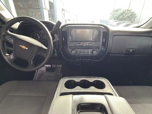 Used 2017 Chevrolet Silverado 1500 Custom w/ Custom Convenience Package image 9