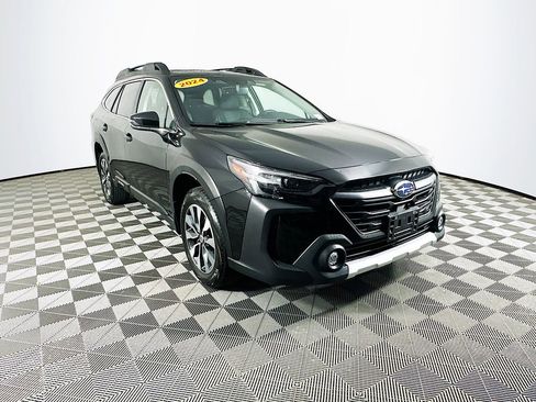 Used 2024 Subaru Outback Limited image 3