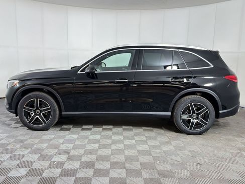 Used 2026 Mercedes-Benz GLC 300 4MATIC image 2