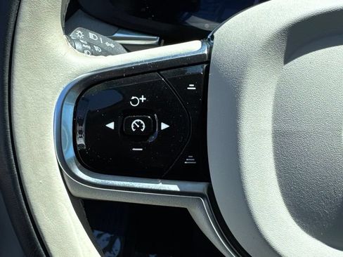 Used 2023 Volvo XC60 B5 Plus w/ Climate Package FWD image 25