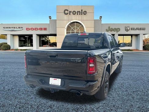 Used 2025 RAM 1500 Big Horn AWD/4WD image 3