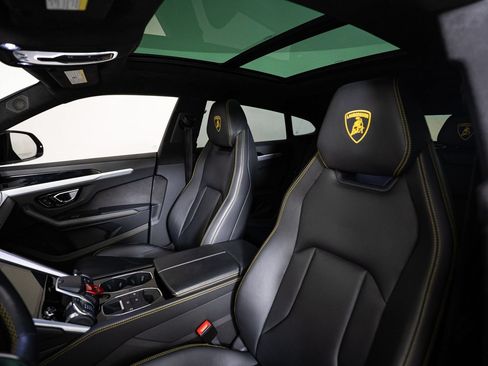 Used 2020 Lamborghini Urus AWD/4WD image 45
