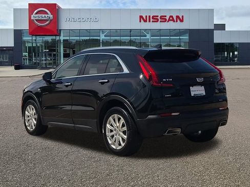 Used 2023 Cadillac XT4 Luxury w/ Cold Weather Package AWD/4WD image 5