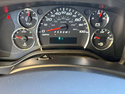 New 2025 GMC Savana 2500 w/ Driver Convenience Package image 20