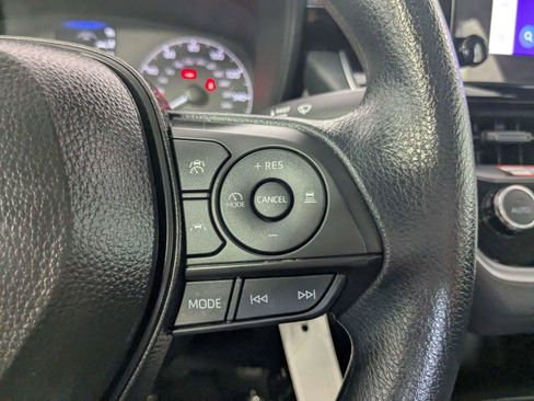 Certified 2025 Toyota Corolla LE FWD image 17