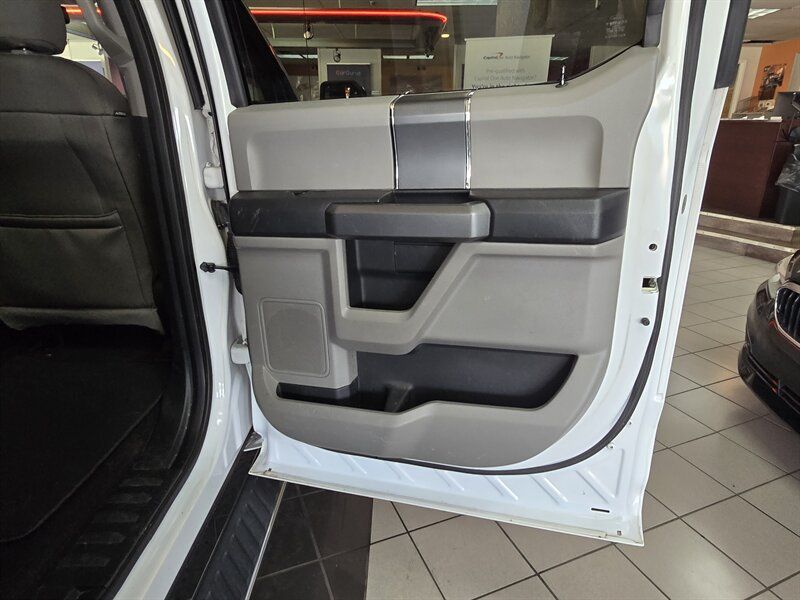 Used 2016 Ford F150 XLT w/ Equipment Group 302A Luxury AWD/4WD image 15
